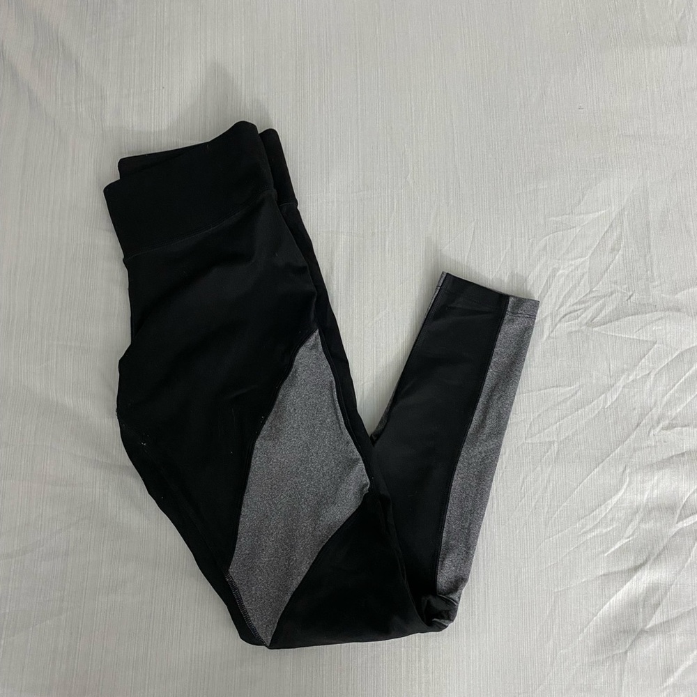 PINK Ultimate Black Leggings